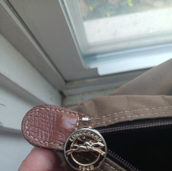 LOVED! Longchamp Olive Green Medium Tote ⚘️ - Picture 5 of 12